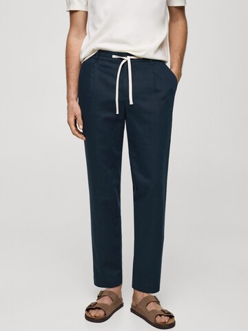 MANGO MAN Regular Pleat-front trousers 'Romelino' in Blue: front
