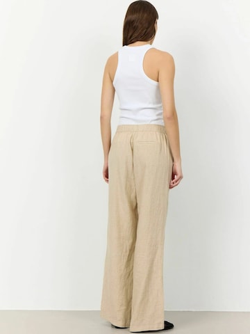 Levete Room Loosefit Housut 'Naja 7' värissä beige