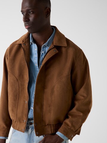GUESS Between-Season Jacket in Brown