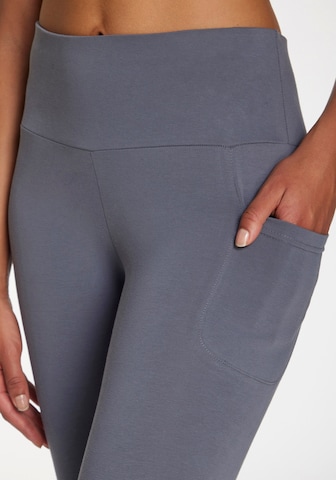 Skinny Pantalon de sport LASCANA ACTIVE en gris