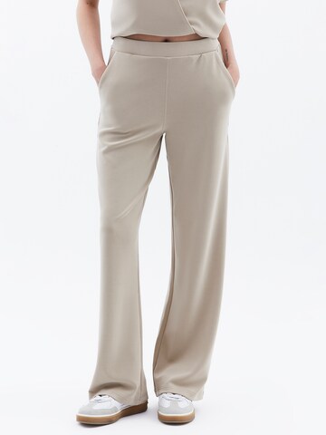 Regular Pantalon OXXO en beige : devant