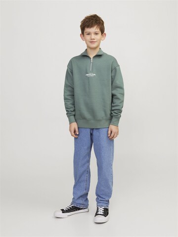 Jack & Jones Junior Sweatshirt 'JORVestebro' in Green