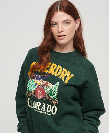 Superdry Sweatshirt 'Travel Souvenir' in Groen