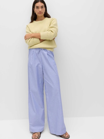 Marks & Spencer Wide leg Pleat-front trousers in Blue: front
