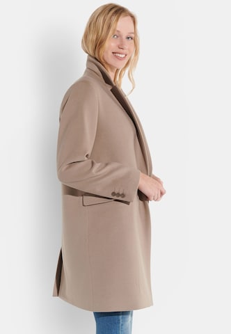 Vestino Between-Seasons Coat in Beige