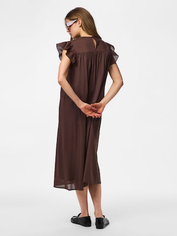 PIECES Kjole 'PCAstrid' i brun