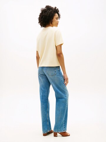 TOMMY HILFIGER T-Shirt 'Varsity' in Beige