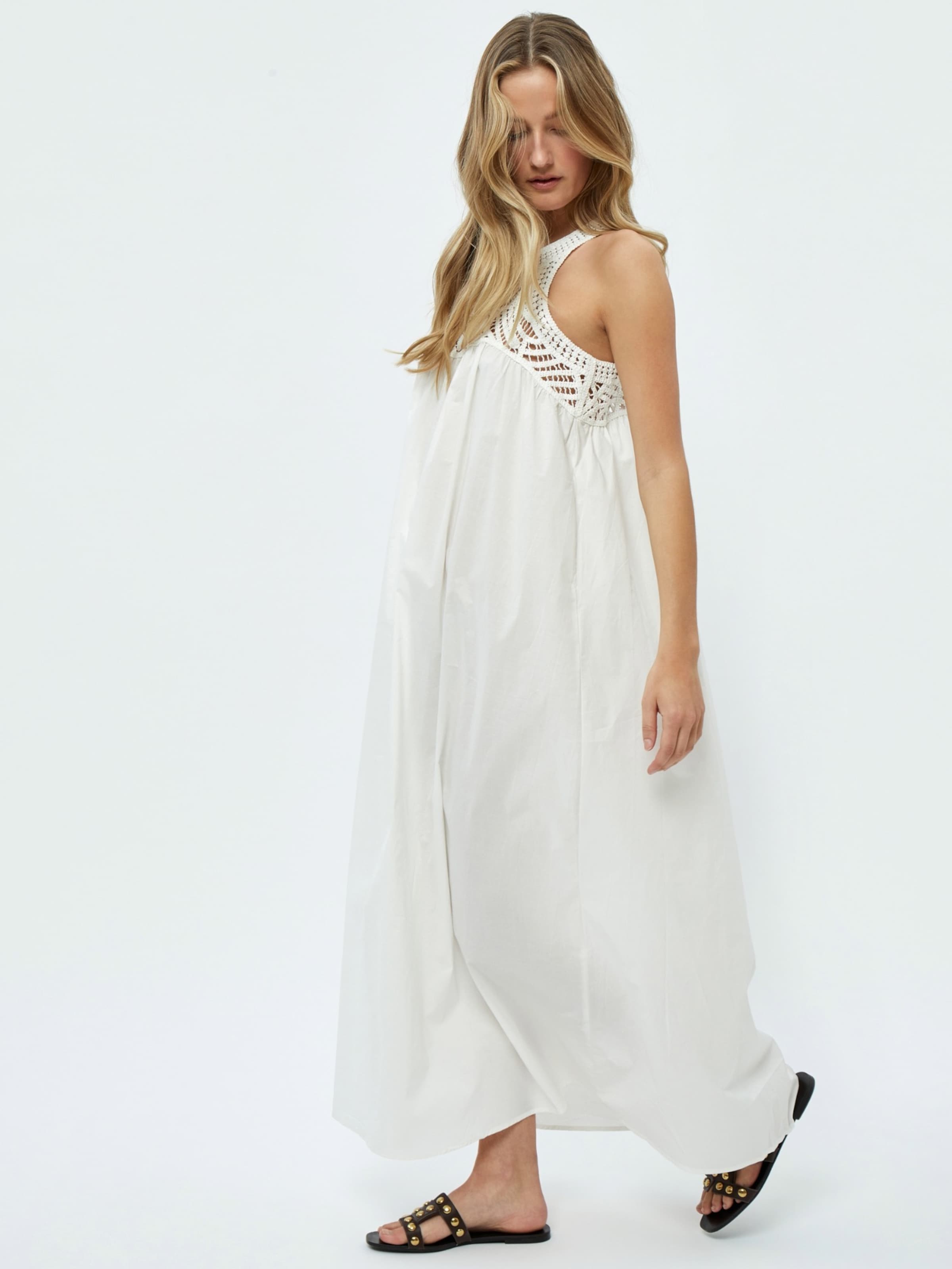 Peppercorn - Vestido 'Nadina' en blanco