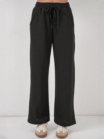 Wide leg Pantaloni di Bigdart in nero: frontale