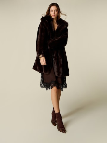oltre Between-Seasons Coat in Brown