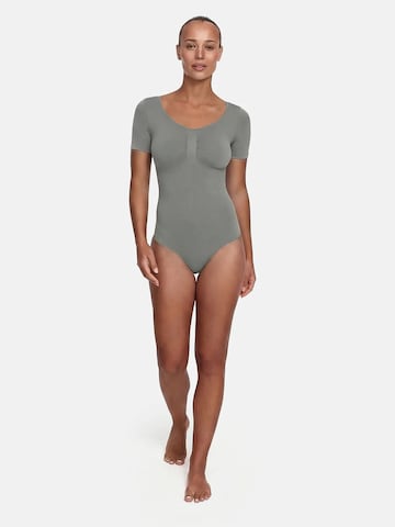 cfab - Body moldeador 'T-Shirt Bodysuit Sculpting Shapewear mit String' en gris
