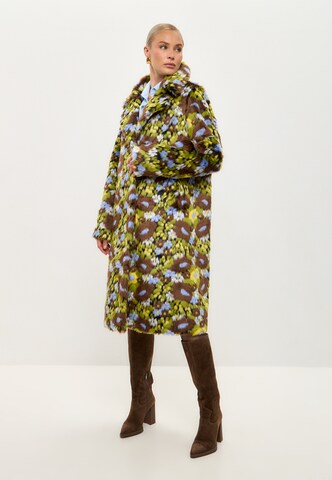 CESARE GASPARI Winter Coat in Green