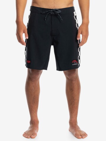 QUIKSILVER Boardshorts i svart: framsida