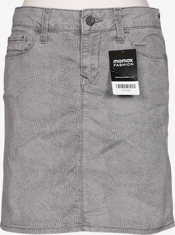 Mavi Skirt in M in Grey: front