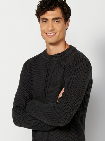 KOROSHI Sweater in Black