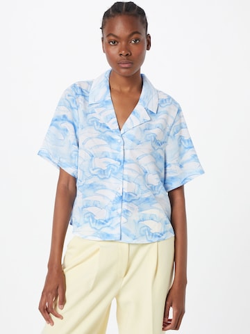 Monki Blouse 'Tani' in Blue: front