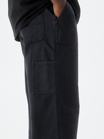 Loosefit Pantalon Pull&Bear en noir