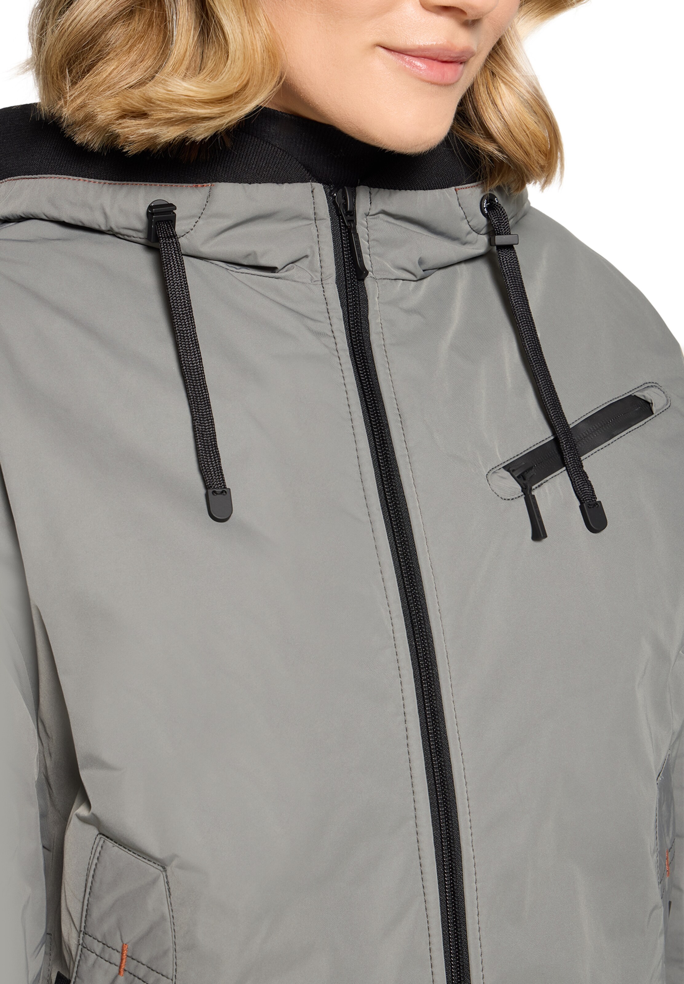 GIL BRET Between-Season Jacket in Green