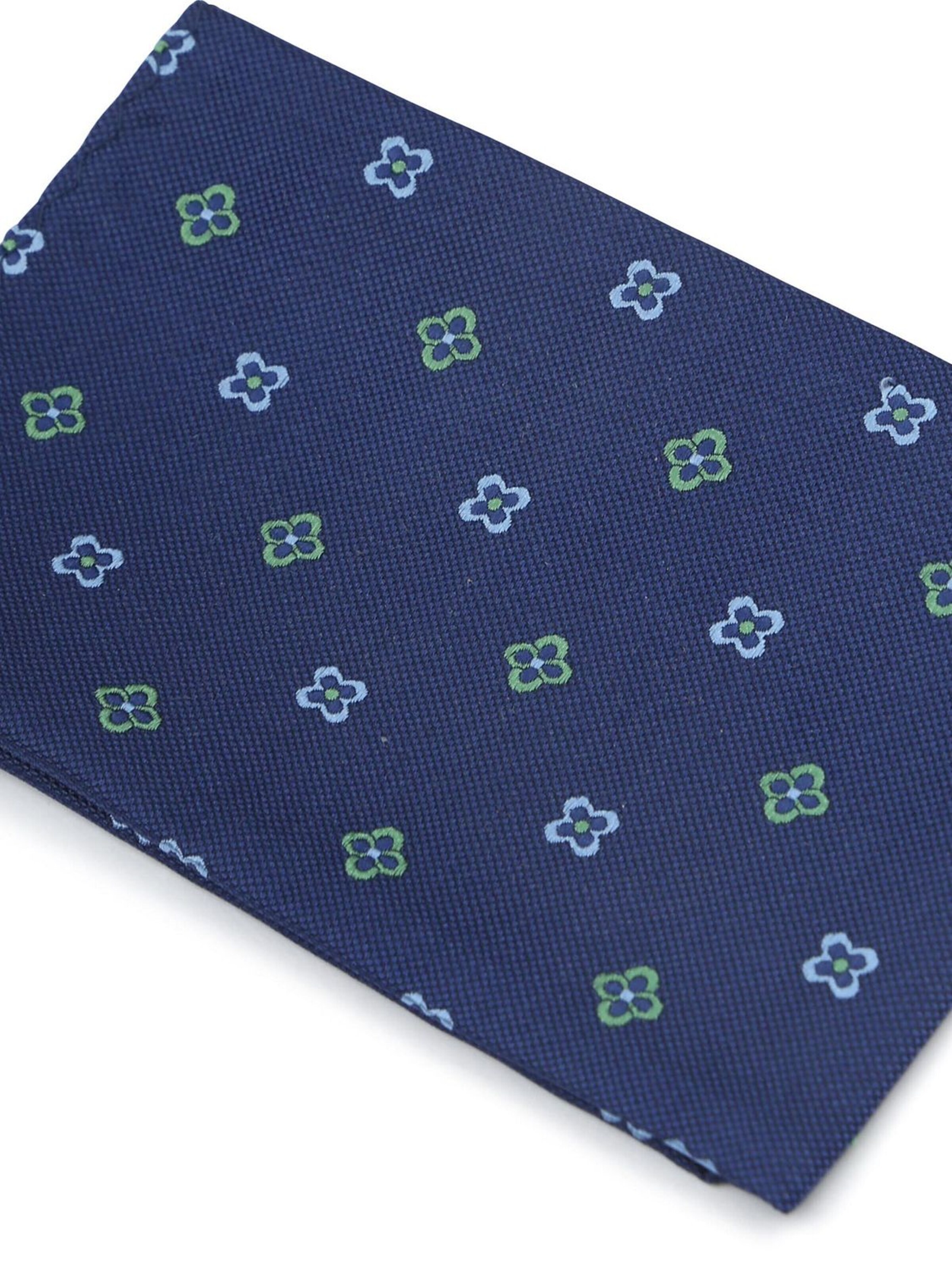 Suitable Pocket Square in Blue