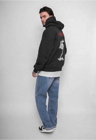 Dropsize Sweatshirt 'In Good We Trust' in Schwarz