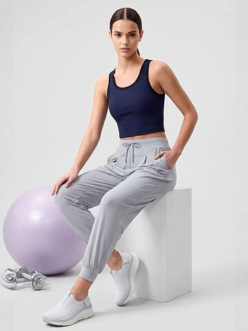 Tommy Life Tapered Hose in Grau