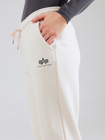 ALPHA INDUSTRIES Zúžený Kalhoty – bílá