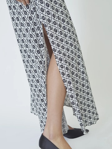 co'couture Kesämekko 'Sofia' värissä valkoinen