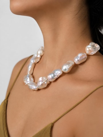 LanLiviaLančić 'Baroque Pearl Beads Statement Necklace-Gold Closure' - zlatna boja