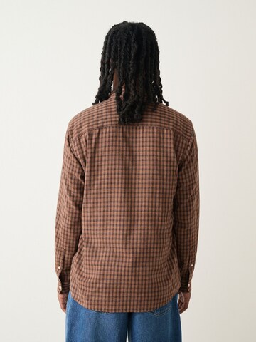 Next Regular fit Skjorta i brun