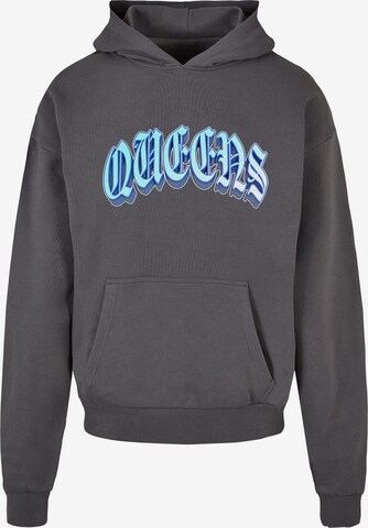 MT Upscale Sweatshirt 'Queens' in Grijs: voorkant