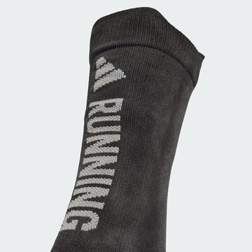 ADIDAS PERFORMANCE Sportsocken 'RunxGraphic' in Schwarz