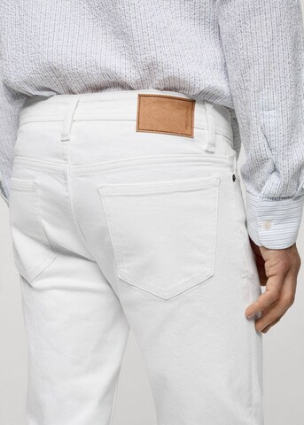 Coupe slim Jean 'Jan' MANGO MAN en blanc