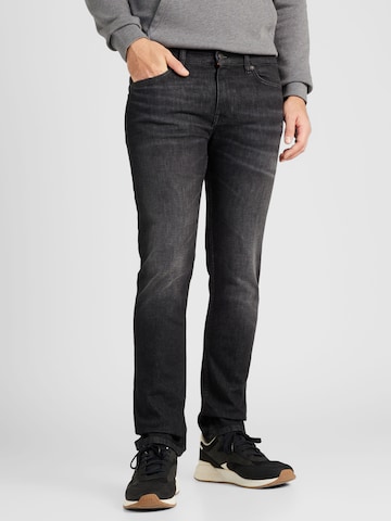 BOSS Regular Jeans in Zwart: voorkant