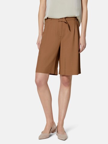 MADELEINE Loosefit Bundfaltenhose in Braun