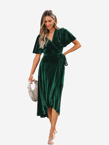 Cupshe Evening Dress in Green: front