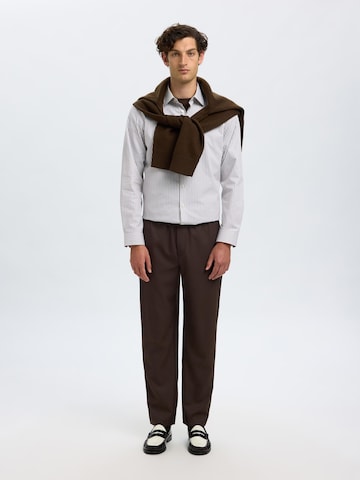 Coupe slim Chemise SELECTED HOMME en blanc