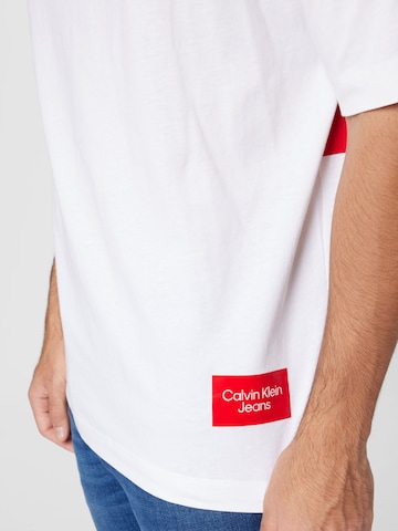 Tricou de la Calvin Klein Jeans pe alb