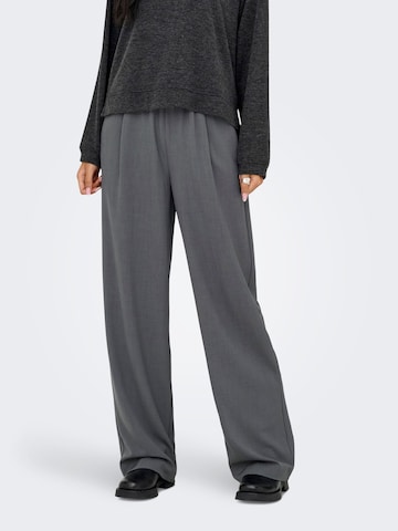 ONLY Regular Trousers 'ONLSVEA' in Grey: front