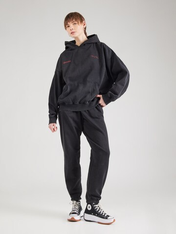 Effilé Pantalon 'VILLA' Pegador en noir