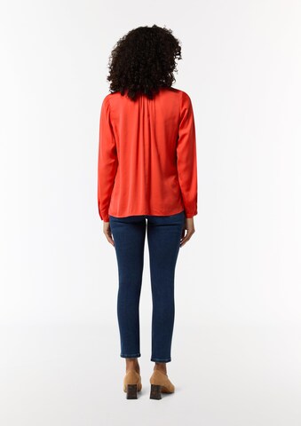 Chemisier COMMA en rose : derrière