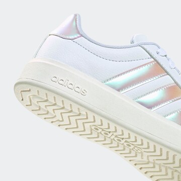 Chaussure de sport ADIDAS SPORTSWEAR en blanc