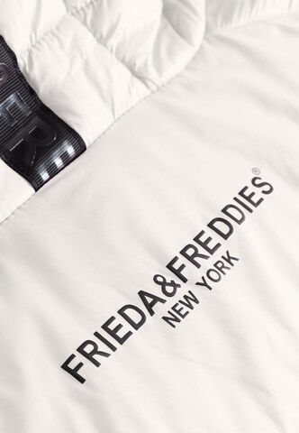Frieda & Freddies NY Vest in White