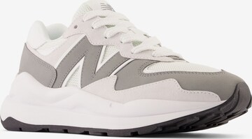 Baskets basses '57/40' new balance en gris