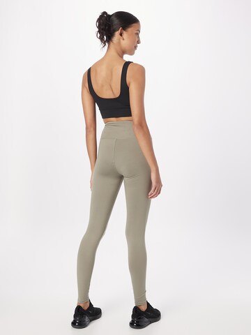 Skinny Pantaloni sportivi di Röhnisch in verde