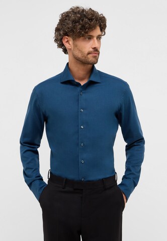 ETERNA Slim Fit Businesshemd in Blau: Vorderseite