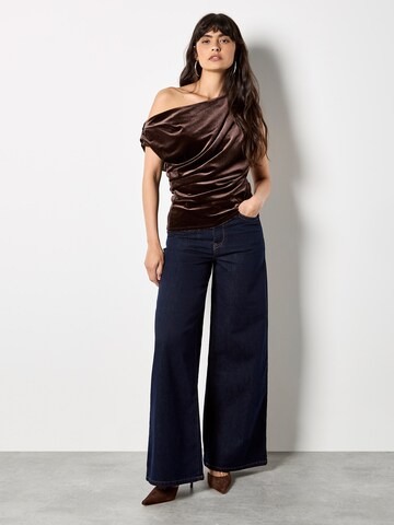 Haut Apricot en marron : devant