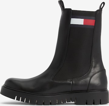 Tommy Jeans Chelsea Boots in Black: front