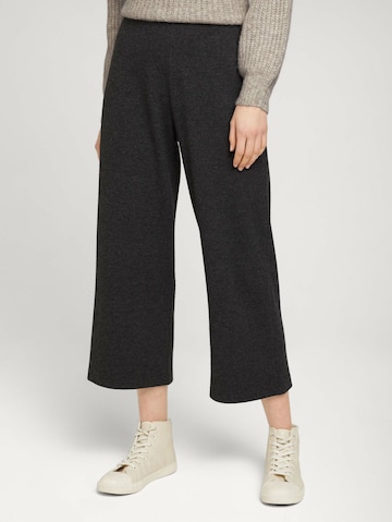 TOM TAILOR DENIM Wide leg Trousers in Grey: front