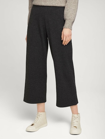 Wide leg Pantaloni di TOM TAILOR DENIM in grigio: frontale