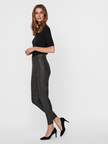 VERO MODA Baggy Leggings in Groen